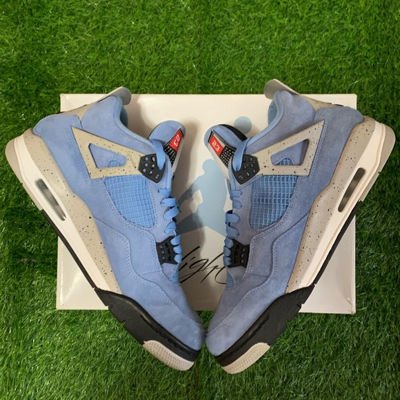 Jordan 4 University Blue Size 11 - Picture 4 of 7
